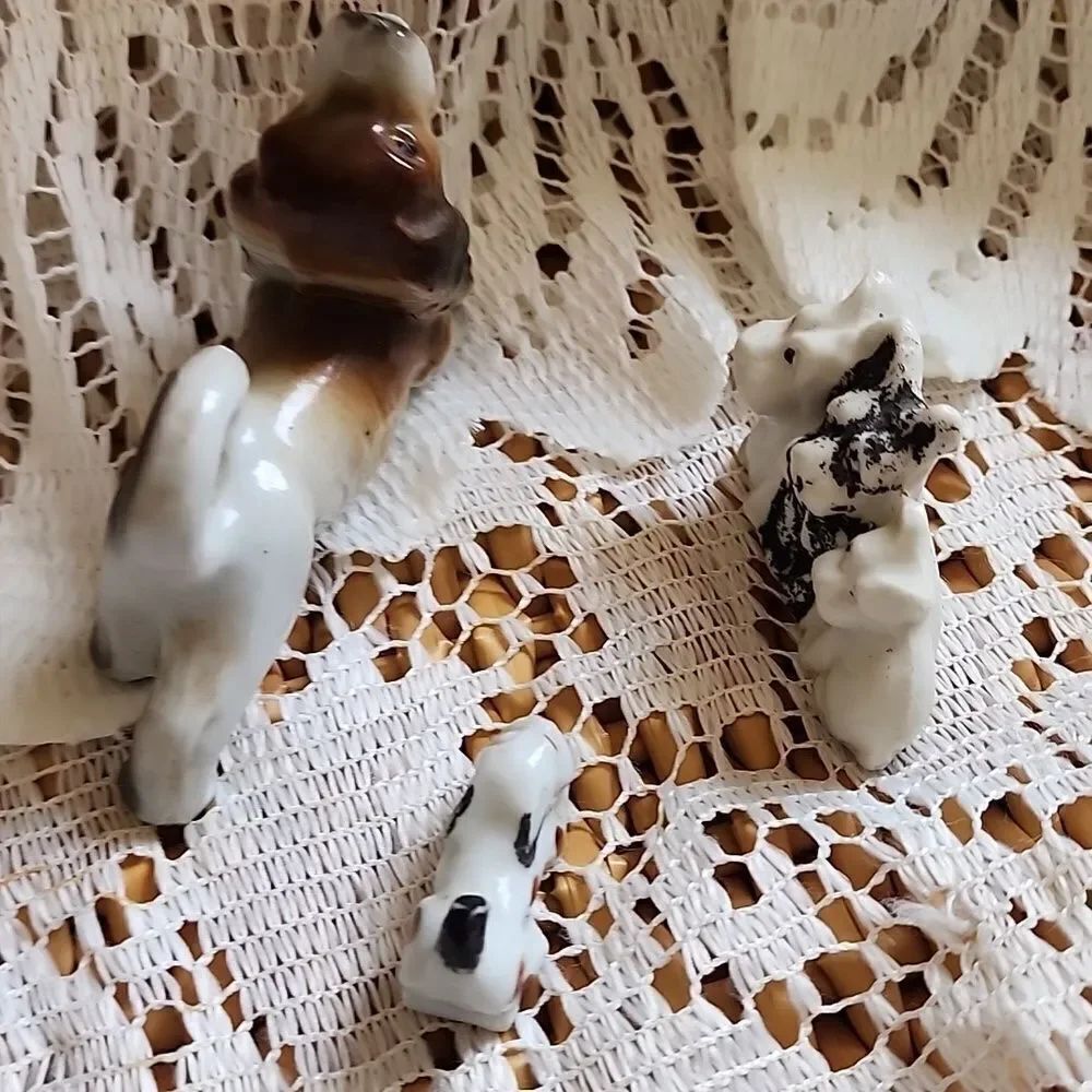 Vintage Dog Figurines - Picture 5 of 9